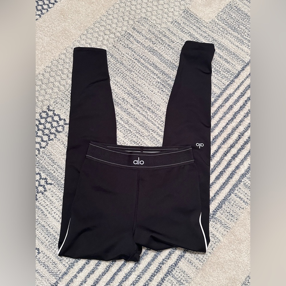 ALO Yoga Black Leggings